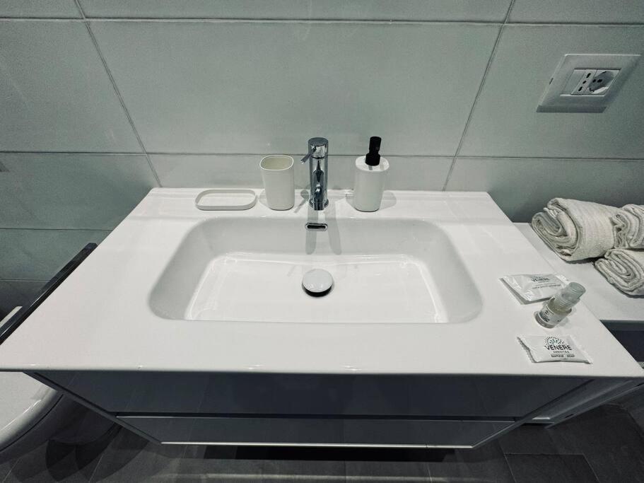 Casa Victoria A Due Passi Dall'Ariston Internet Gratis Sanremo Eksteriør billede